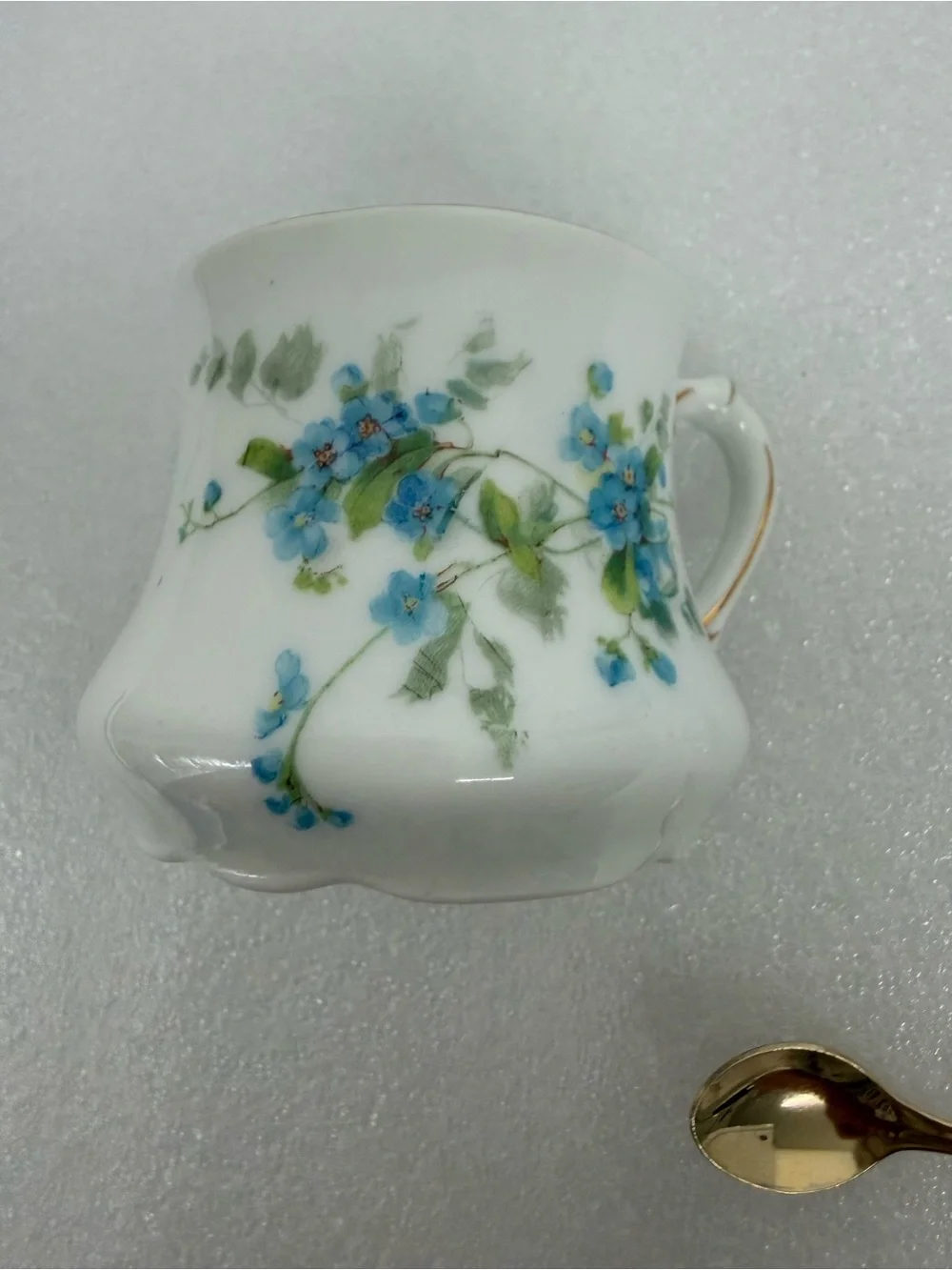 Vtg Schwarzburg Porcelain lidded Sugar Bowl Blue forget-me-knots Gold Trim